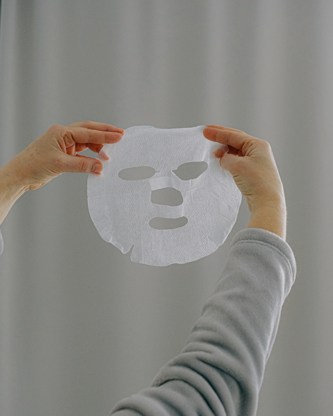 Menopause & Skin: Why Your Face Suddenly Hates Everything You Put On It