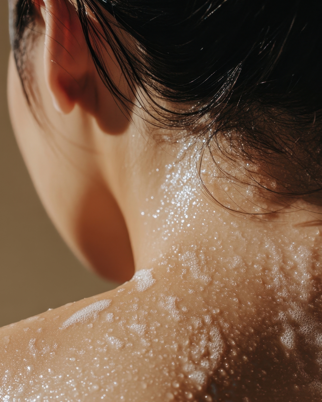 How the Skin Communicates With the Brain (And Why It Matters)